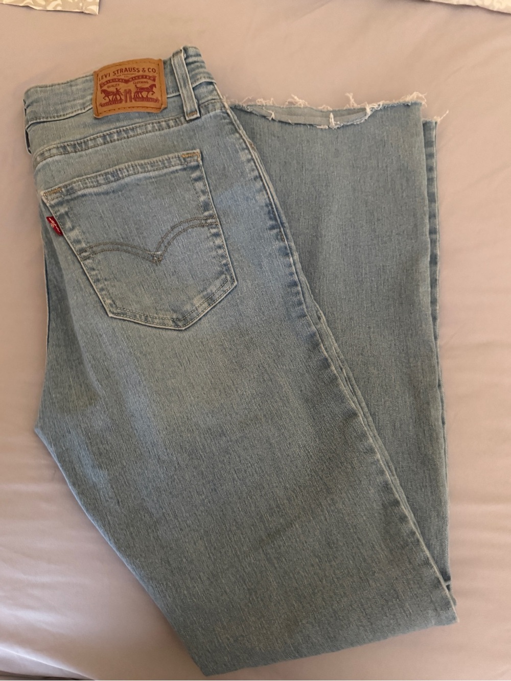 Levi’s 725 high rise boot cut
